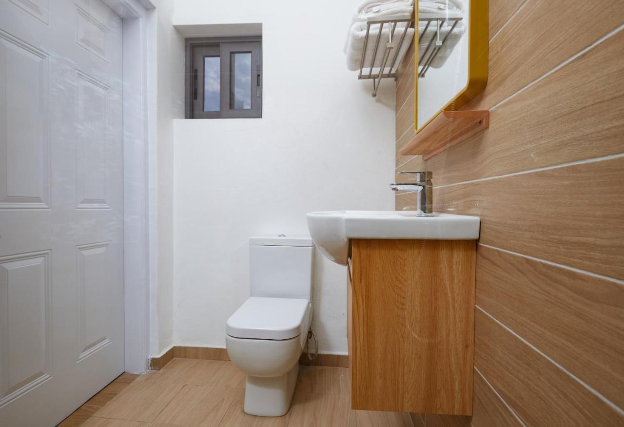 אקרה Maple Homes מראה חיצוני תמונה